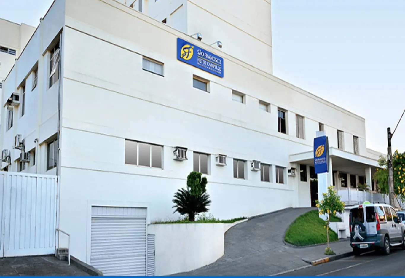 Fachada do Hospital e Maternidade São Francisco – Unidade Netto Campello, da Hapvida, em Sertãozinho, hospital mais próximo de Jaboticabal